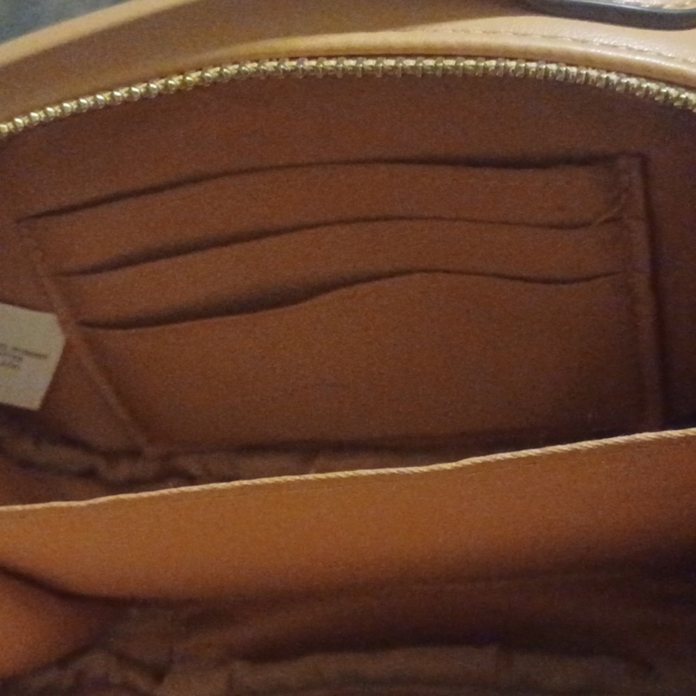 Purse - Picture 2 of 4